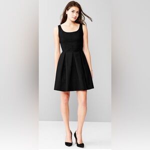 GAP TANK FIT AND FLARE DRESS SIZE 8 BNWT